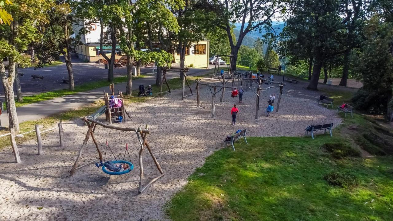 Parkhotel Смржовка Экстерьер фото